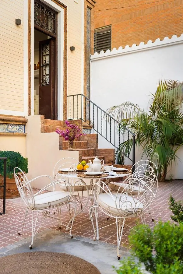 Villa Alfonso, Restored Palace House With Gardens And Monuments Views Sewilla