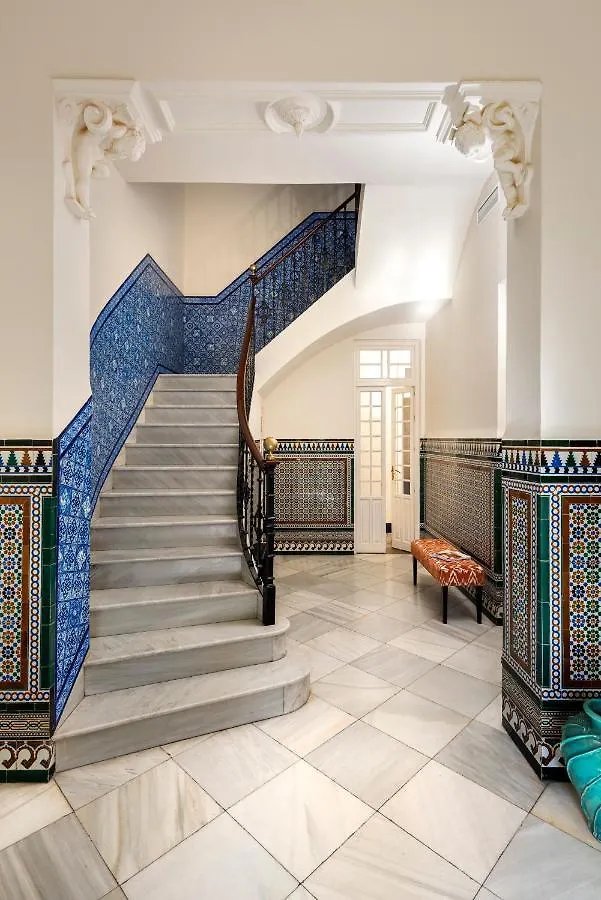 Villa Alfonso, Restored Palace House With Gardens And Monuments Views セビリア